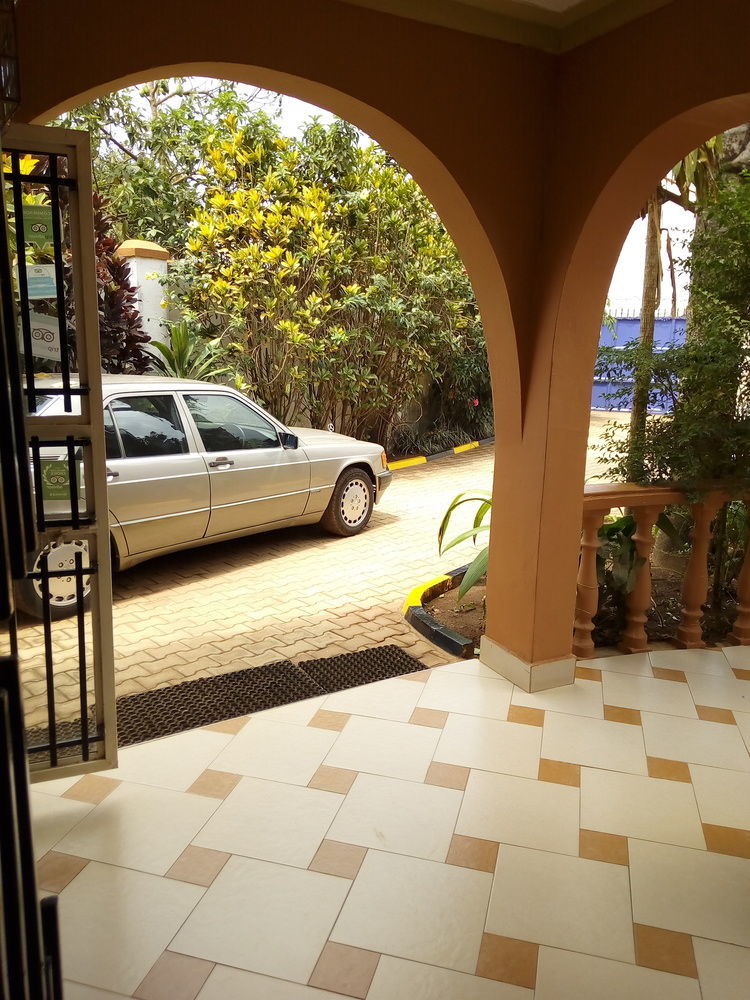 J Residence Motel Entebbe Exterior photo